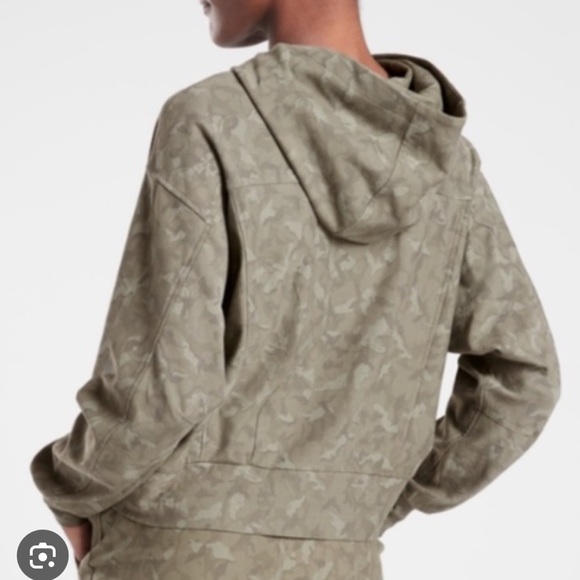 Athleta Farallon Printed Sweatshirt - Picture 2 of 6